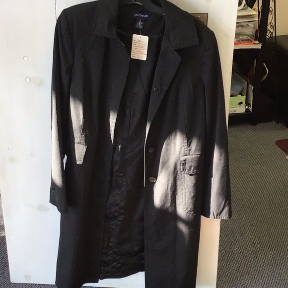 Coat - Picture 2 of 4